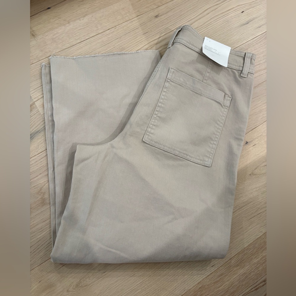 H&M women’s Khaki Chinos size 12‎ brand new with tax